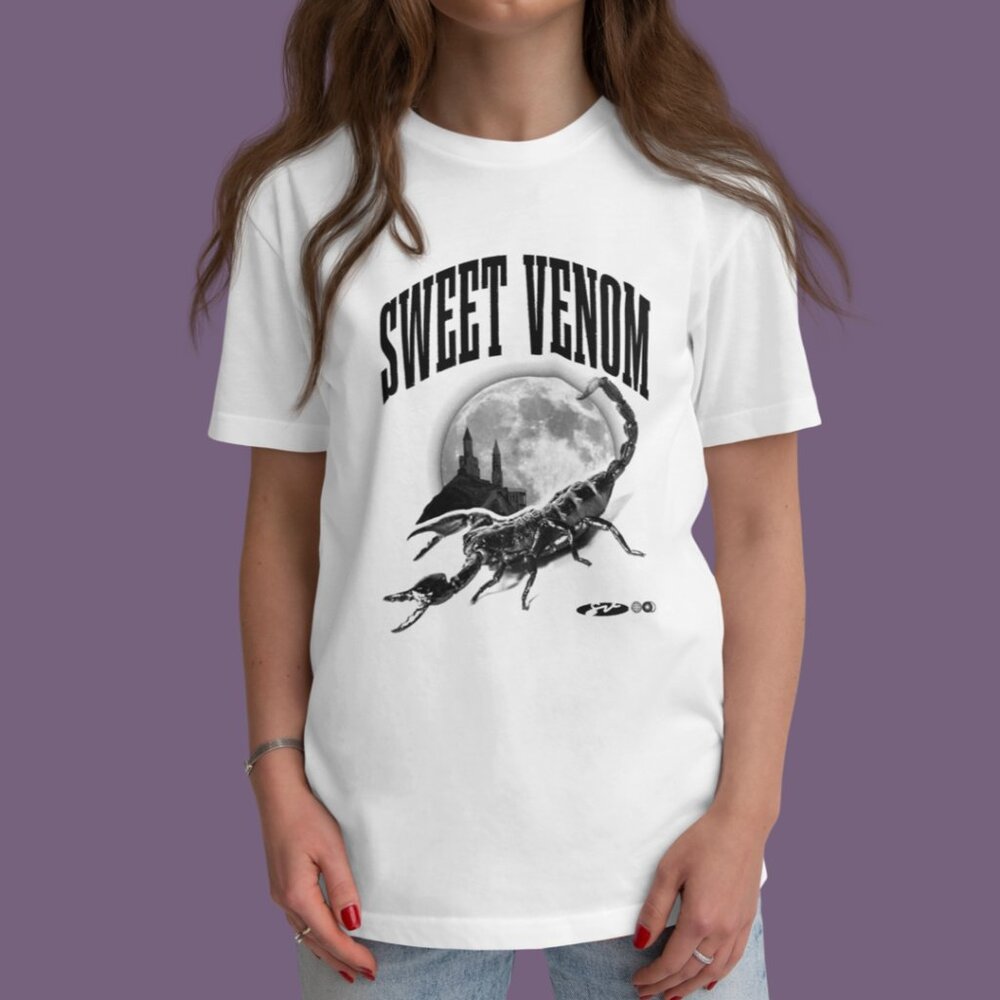 White unisex T-shirt regular fit 100% soft cotton